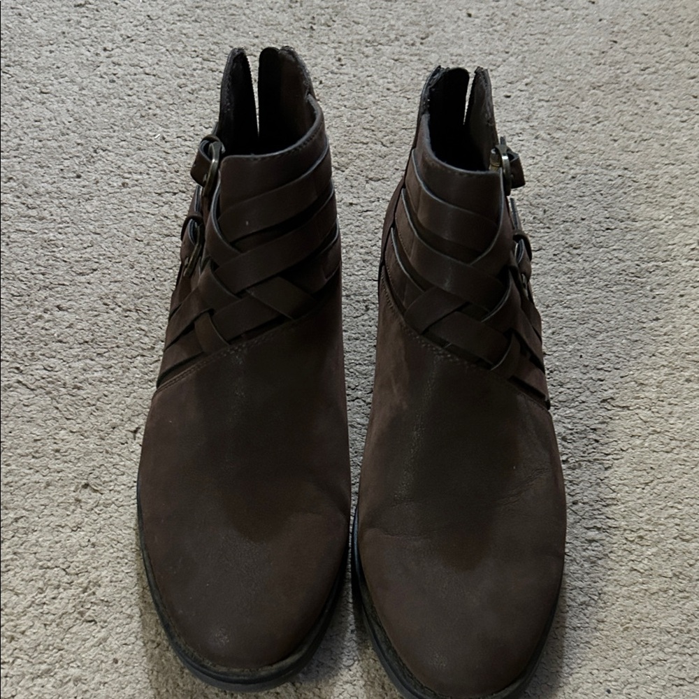 BareTraps Women's Dark Brown Ankle Booties